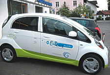 electric cars with solar charging