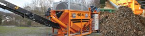 Doppstadt HDS-M from Ecoverse is an electric powered, semimobile, three-in-one machine performing separation, washing and water treatment on materials